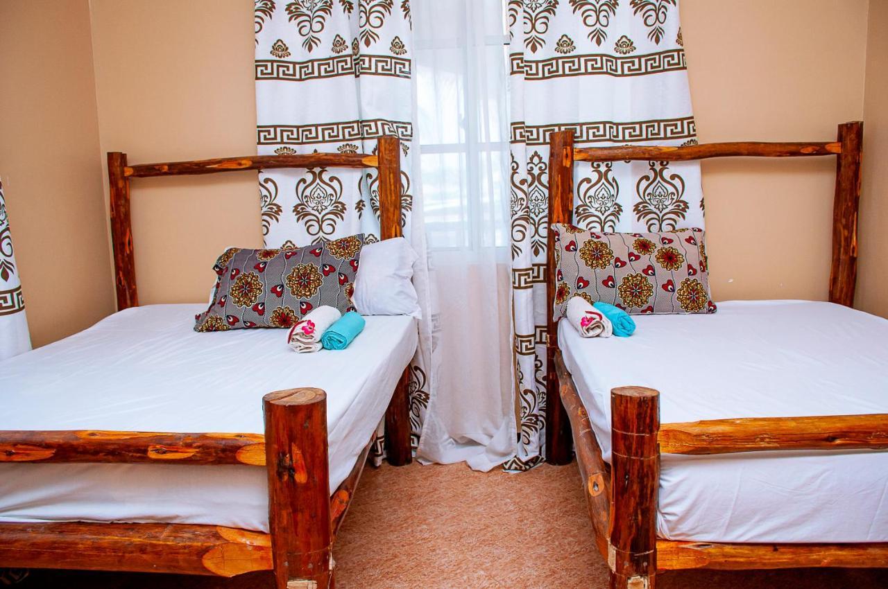 Palm Nungwi Bed and Breakfast Eksteriør billede